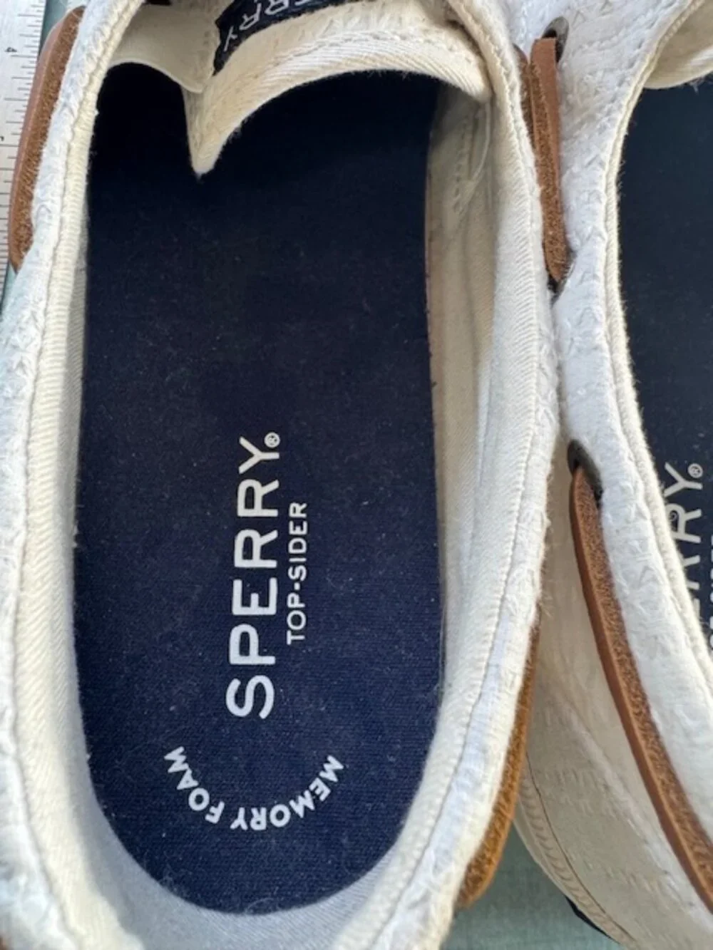 SPERRY Top-Sider White Textured Boat Shoes w/Memory Foam -NEW! Women’s Sz 8
